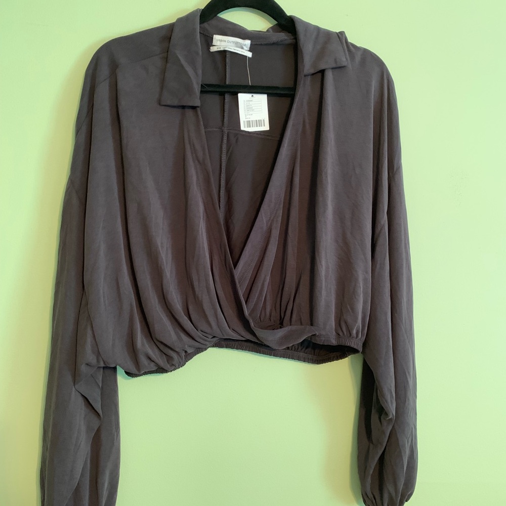Urban Outfitters// Women’s Crop Top// M